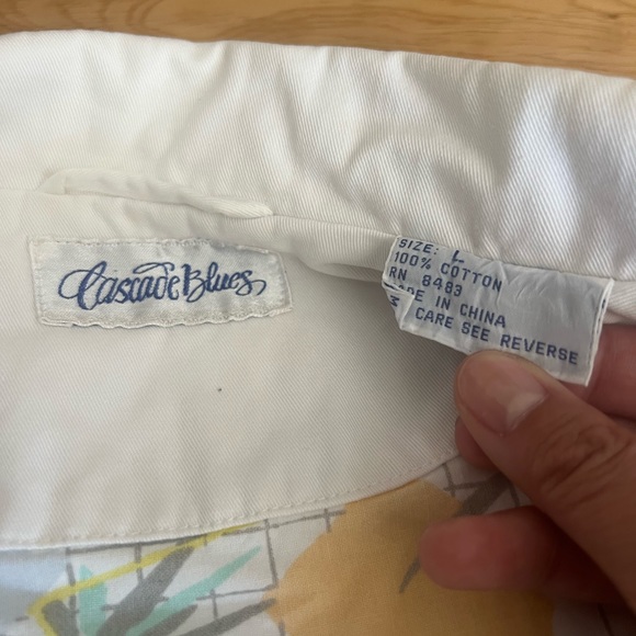 Cascade Blues Vintage White Bomber Style Jacket Size Large - Picture 9 of 12
